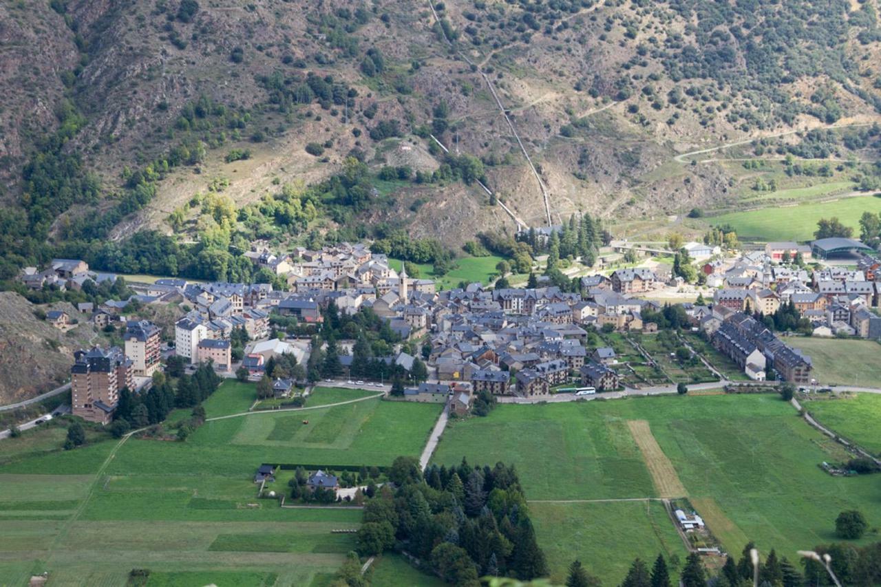 Cau D Aneu Duplex En El Centro D Esterri D Aneu Esterri d'Àneu Exteriér fotografie
